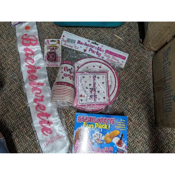 Bachlorette Party pack 4 items $ 60 MSRP Plates,cups, napkins set, sash, dice AN - Picture 1 of 2